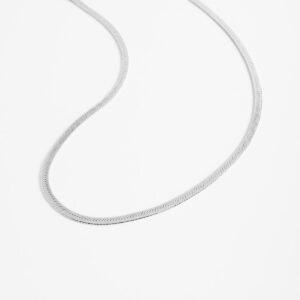 Collar en baño de rodio diseño unisex