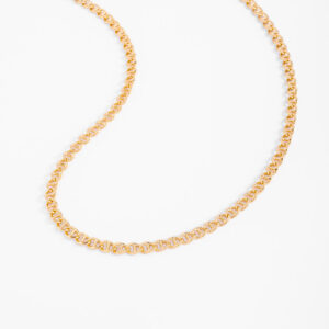 Collar de cadena con baño de oro para hombre.