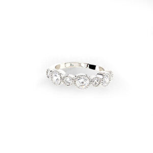 Anillo piedras