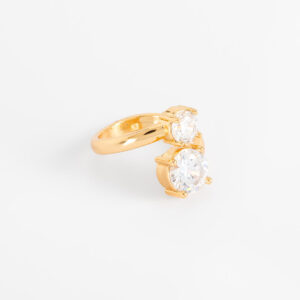 Anillo ajustable con dos diamonice y baño de oro