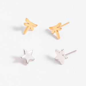 Aretes dúo con diseños de libélula y estrella