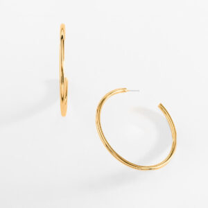 Aretes arracadas grandes con baño de oro.