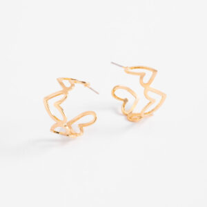 Aretes arracada de corazones con baño de oro