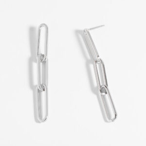 Aretes minimalistas de óvalos en baño de platino