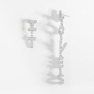 Aretes loves it con poste en baño de platino cristal