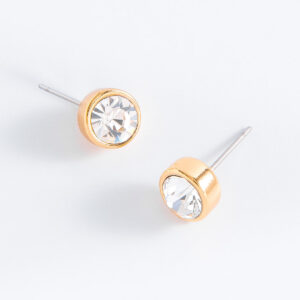 Aretes de poste con baño de oro y cristal facetado