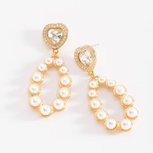 Aretes en baño de oro con perlas y cristal elegante