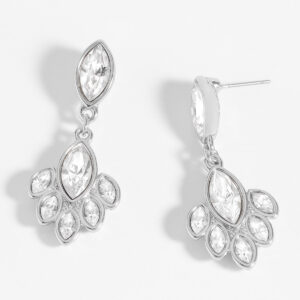 Aretes de platino con piedras marquis diseño huella