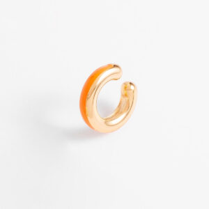 Ear cuff dorado con esmalte naranja