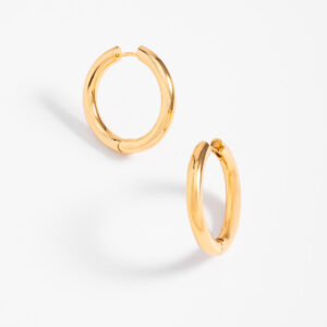 Aretes arracada de baño de oro lisos.