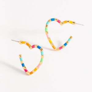 Aretes arracadas corazón multicolor con baño de oro