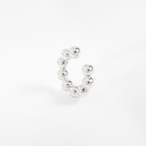 Ear cuff de esferas bañadas en rodio