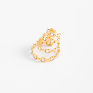 Ear cuff de baño de oro con diamonice.