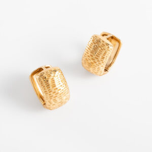 Aretes arracada con textura tipo cestería