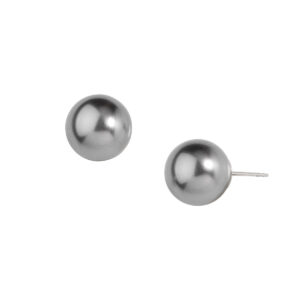 Aretes de perla gris.