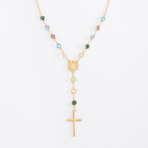 Collar rosario con dije de cruz en baño de oro elegante