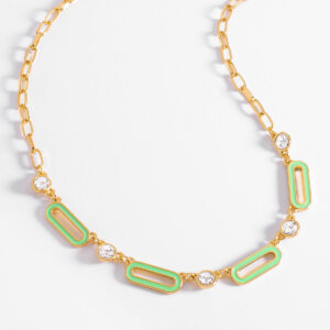 Collar de oro con dijes verde y cristal elegante