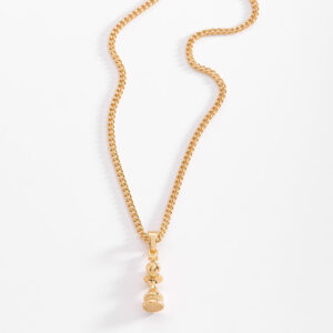 Collar en baño de oro con dije de pieza de ajedrez