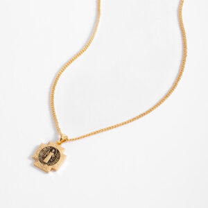 Collar en baño de oro con medalla de san benito