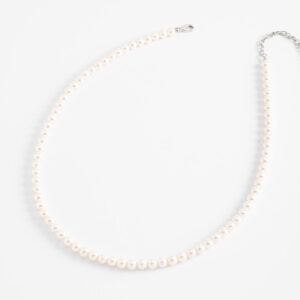 Collar corto de perlas