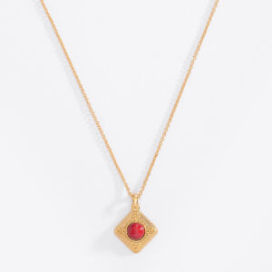 Collar con dije baño de oro y piedra roja 45 cm