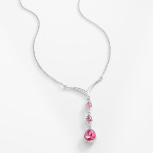 Collar platino con tres piedras rosa elegancia única