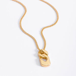 Collar con dije cadena de 60 cm en baño de oro elegante