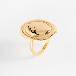 Anillo ojo turco con detalles brillantes moderno